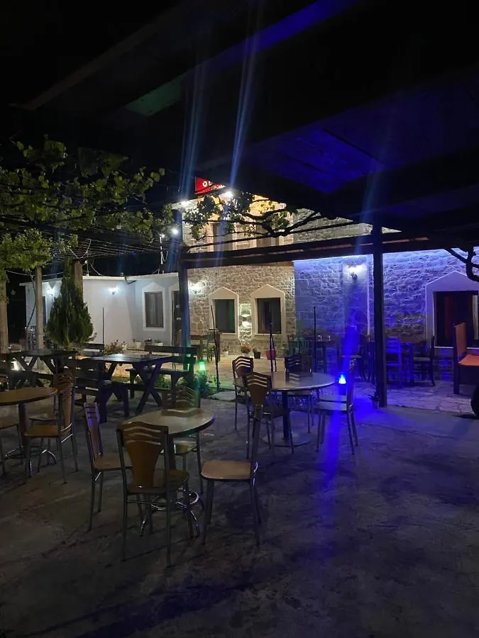 Hotel Kulla e Vjeter  Koman Affittacamere