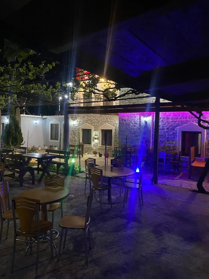 Hotel Kulla e Vjeter  Koman