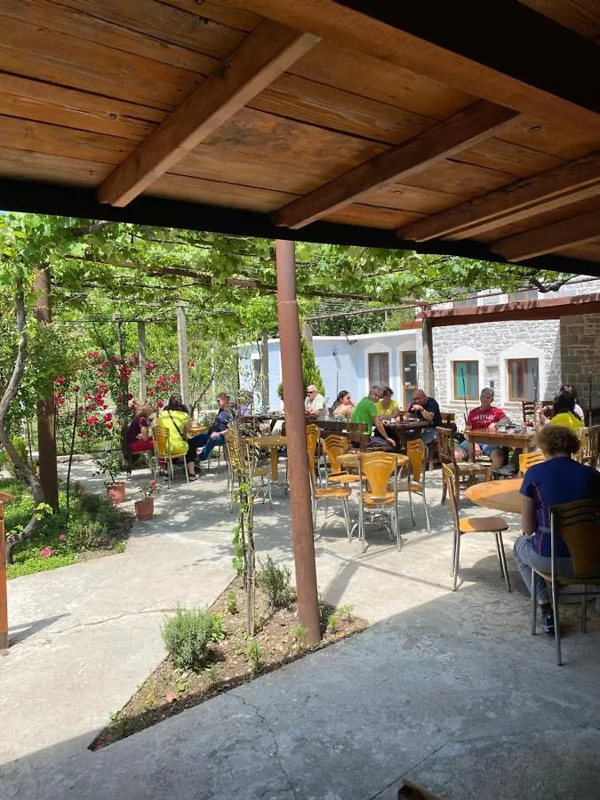 Hotel Kulla e Vjeter  Koman