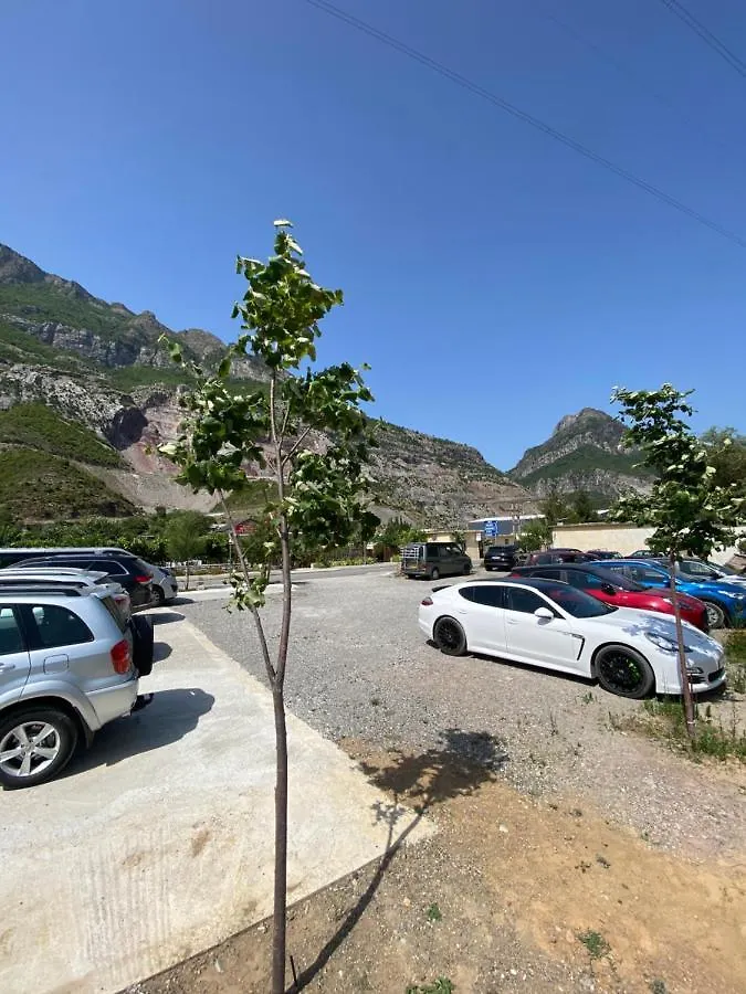 Kulla E Vjeter Hotel Koman Albania