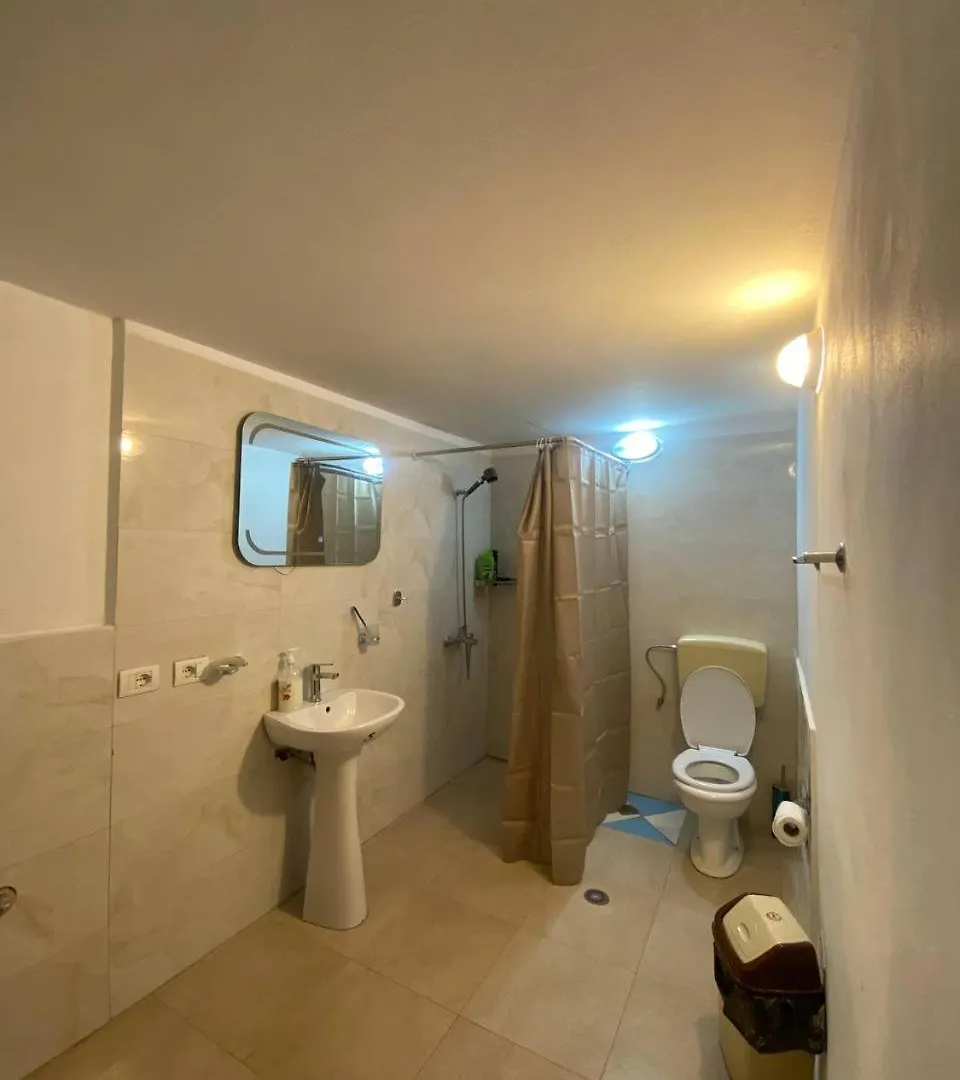 Affittacamere Hotel Kulla e Vjeter  Koman Albania